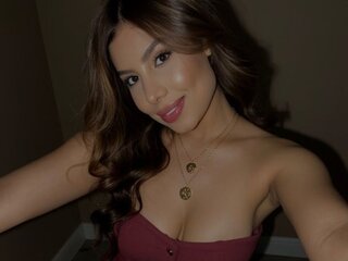 Join AmyBermudez for Exclusive Live Webcam