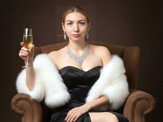 Join LunaYong for Exclusive Live Webcam