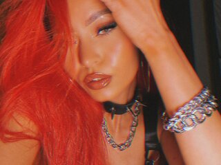 Join MoniqueCruz for Exclusive Live Webcam