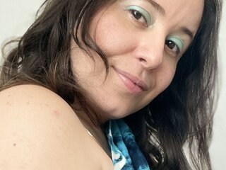 Join SajaraBowen for Exclusive Live Webcam