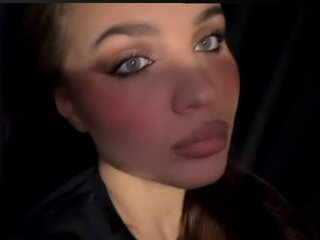 Join SeemaRedhouse for Exclusive Live Webcam